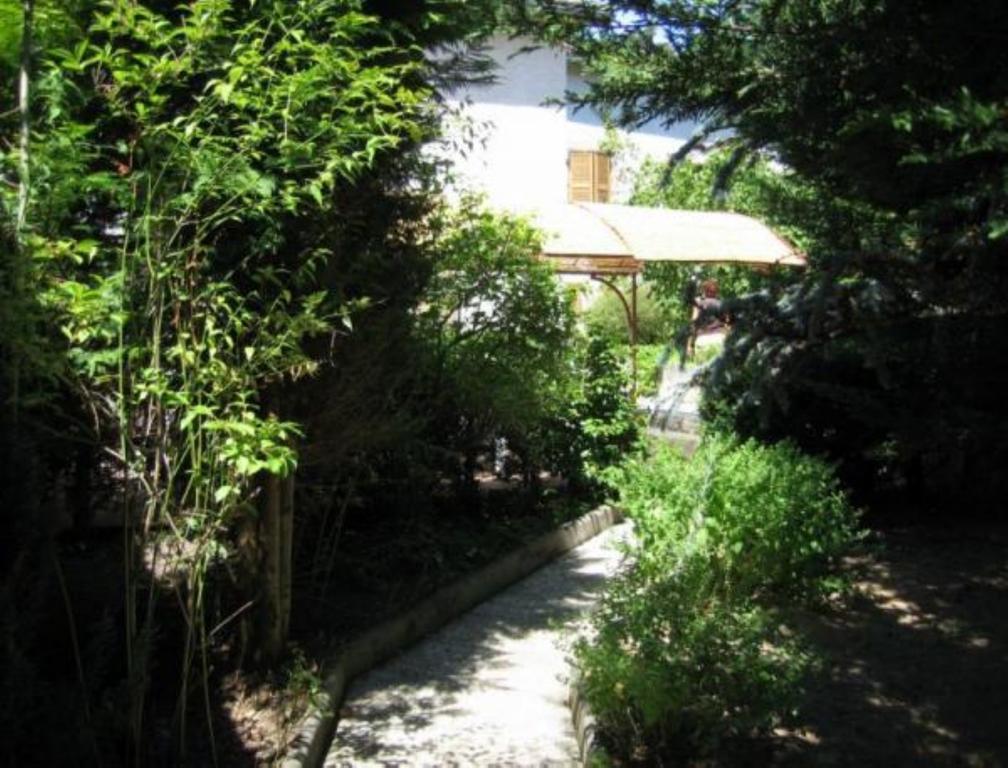 Domaine Du Besset Aubusson-d'Auvergne Exterior photo